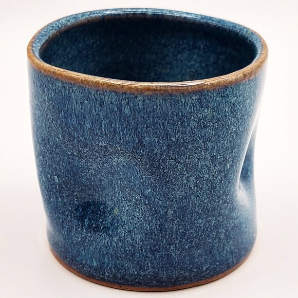 Vintage Studio Pottery Pinch Cup Pot Signed R Brown Blue Speckled Glaze 2.75" H - Picture 3 of 7